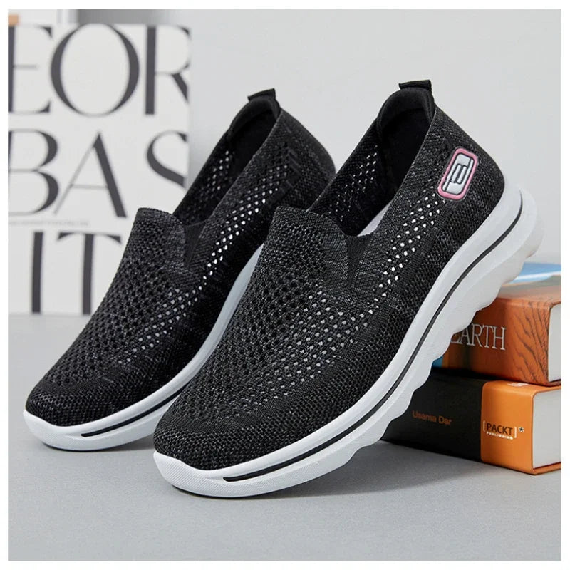 Sports women's summer sneakers New Mesh Breathable Lightweight Casual Walking women Shoes Breathable free shippiing shoes